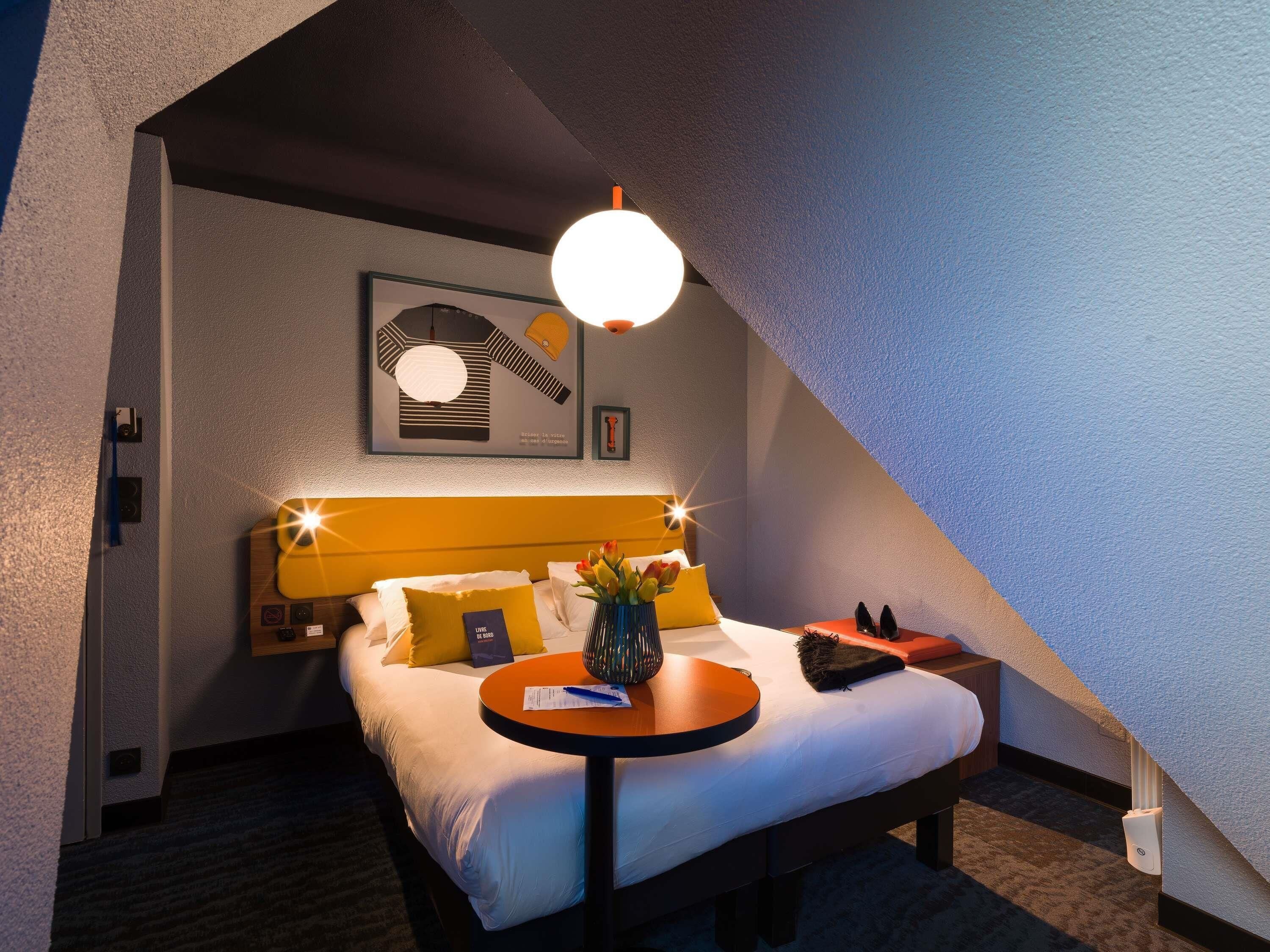 Habitación Confort, 1 cama matrimonial | Escritorio, insonorización, wifi gratis y ropa de cama 