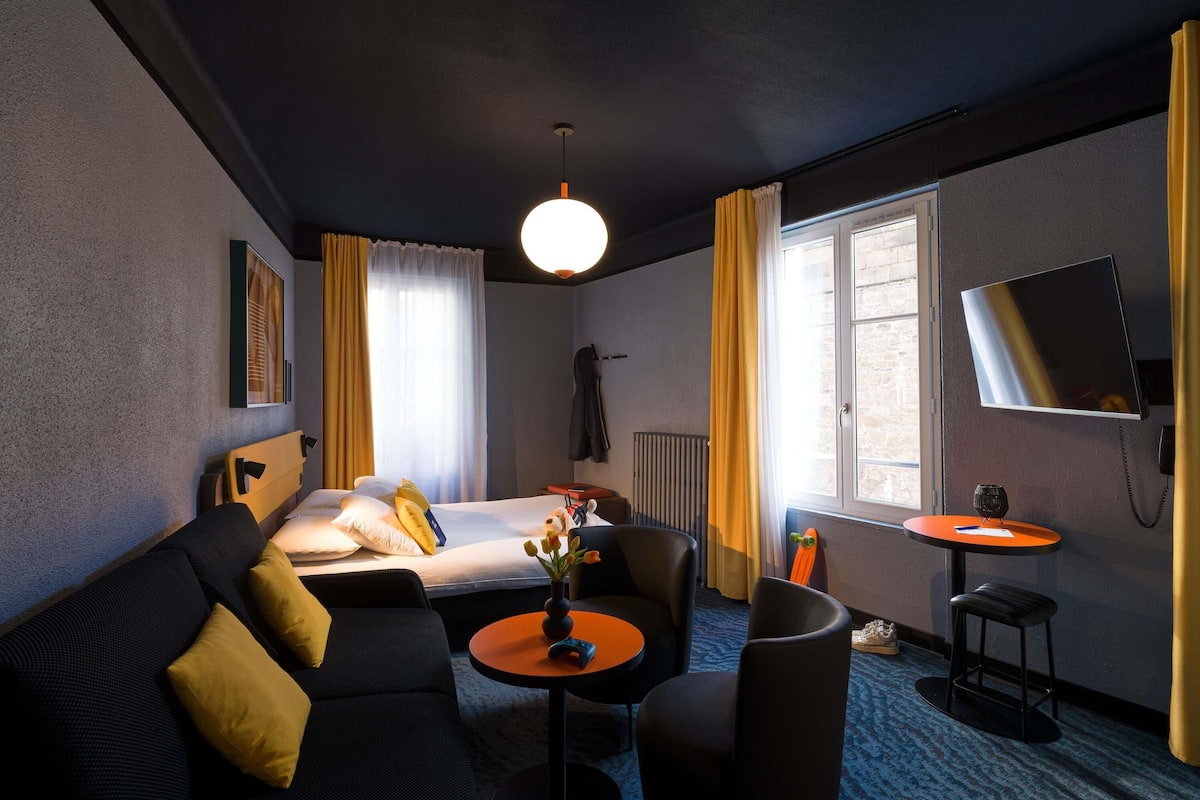 Bureau, chambres insonorisées, Wi-Fi gratuit, draps fournis