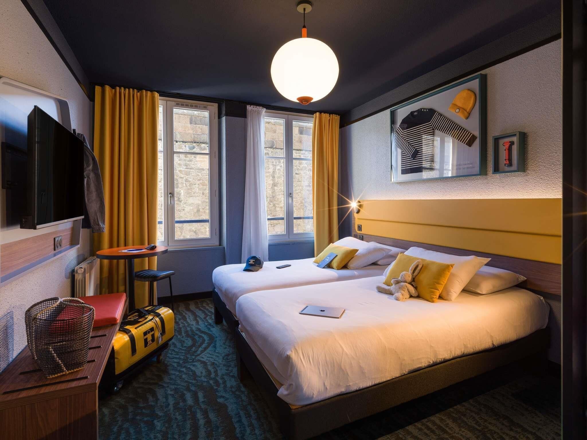 Comfort Room, 2 Single Beds | Desk, soundproofing, free WiFi, bed sheets