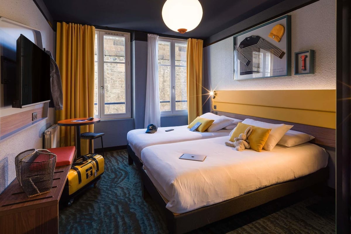 Comfort Room, 2 Single Beds | Desk, soundproofing, free WiFi, bed sheets