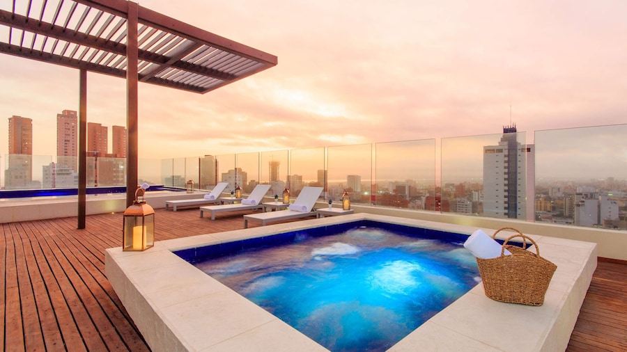 NH Collection Barranquilla Smartsuites Royal