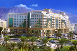 Exterior - City Seasons Hotel Muscat (Muscat)