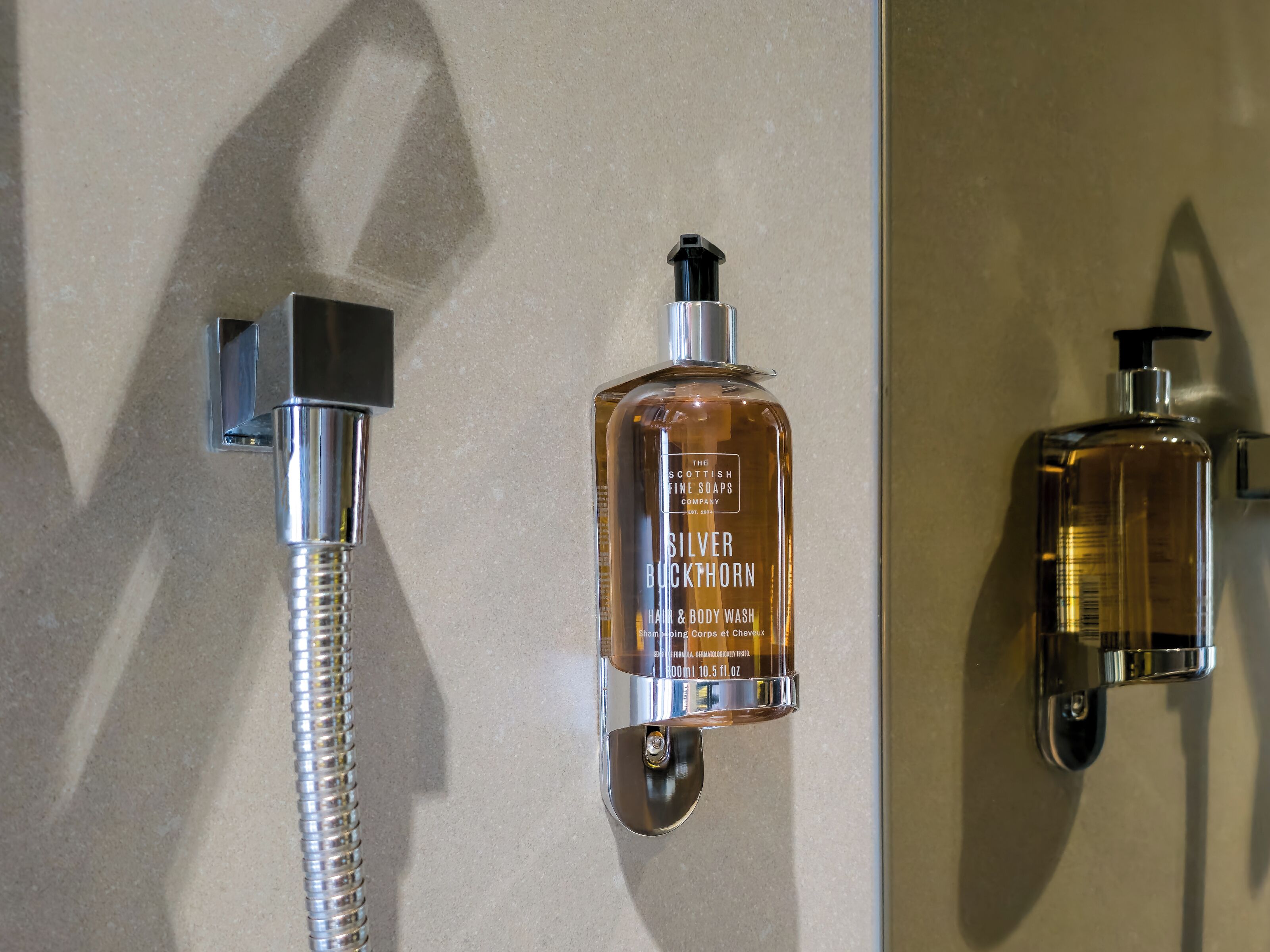 shower, rainfall showerhead, free toiletries, hair dryer