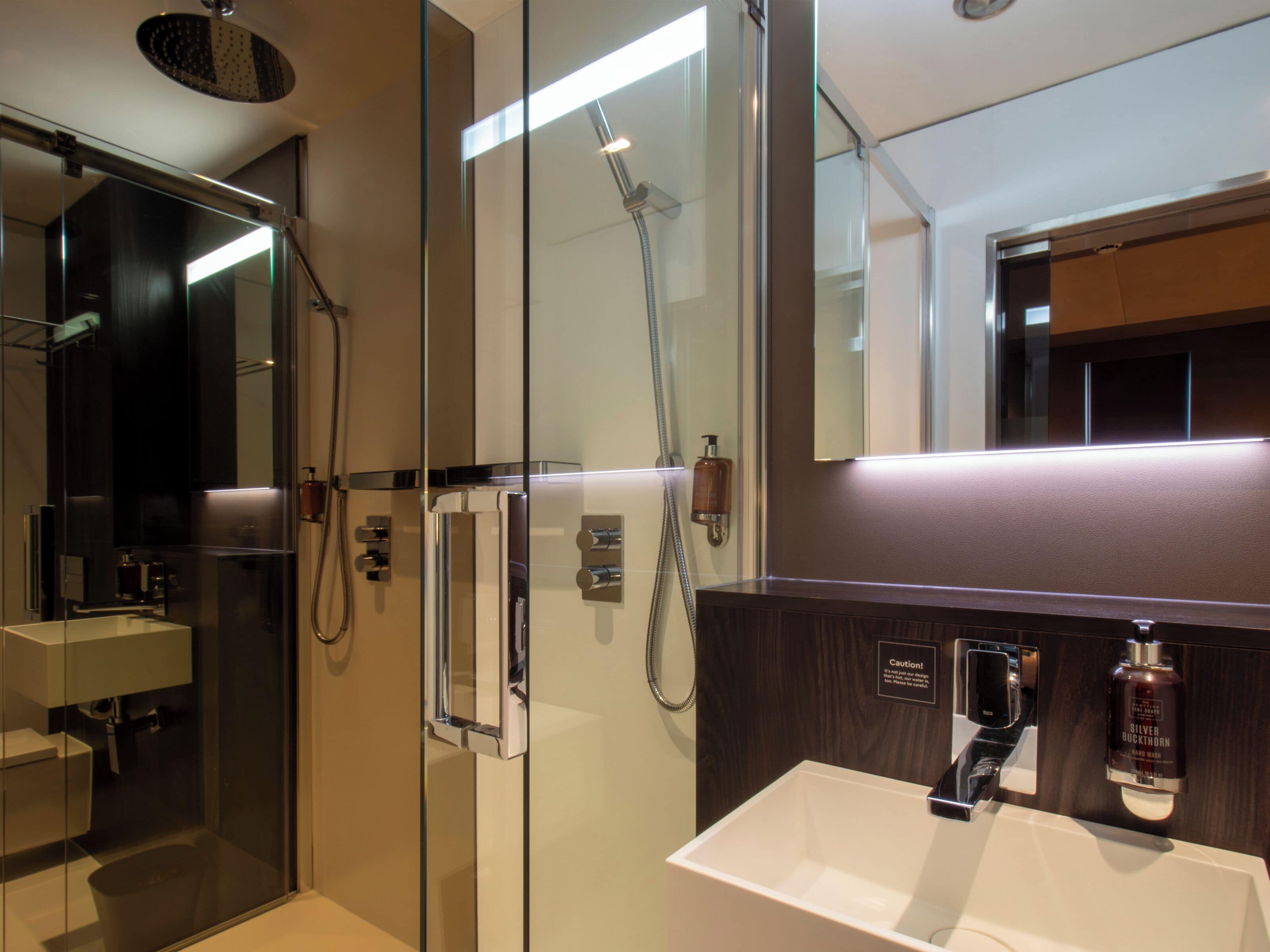 shower, rainfall showerhead, free toiletries, hair dryer