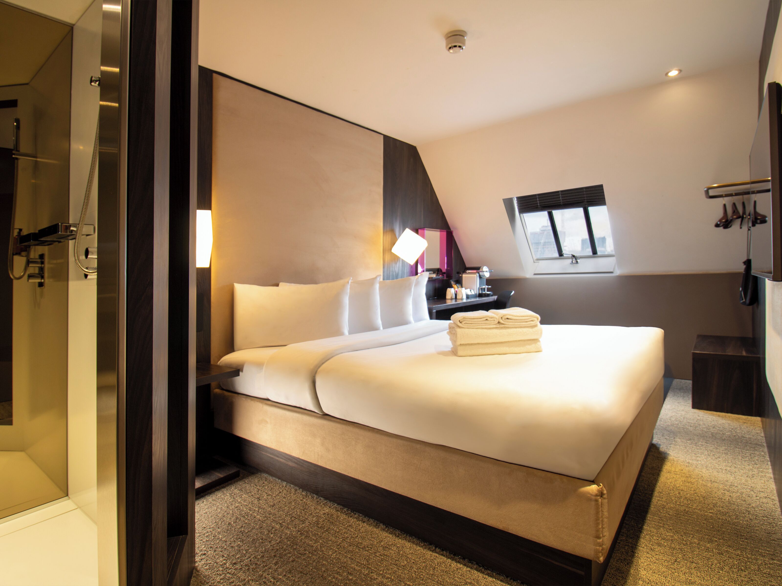 superior double room | 1 bedroom, premium bedding, desk, soundproofing