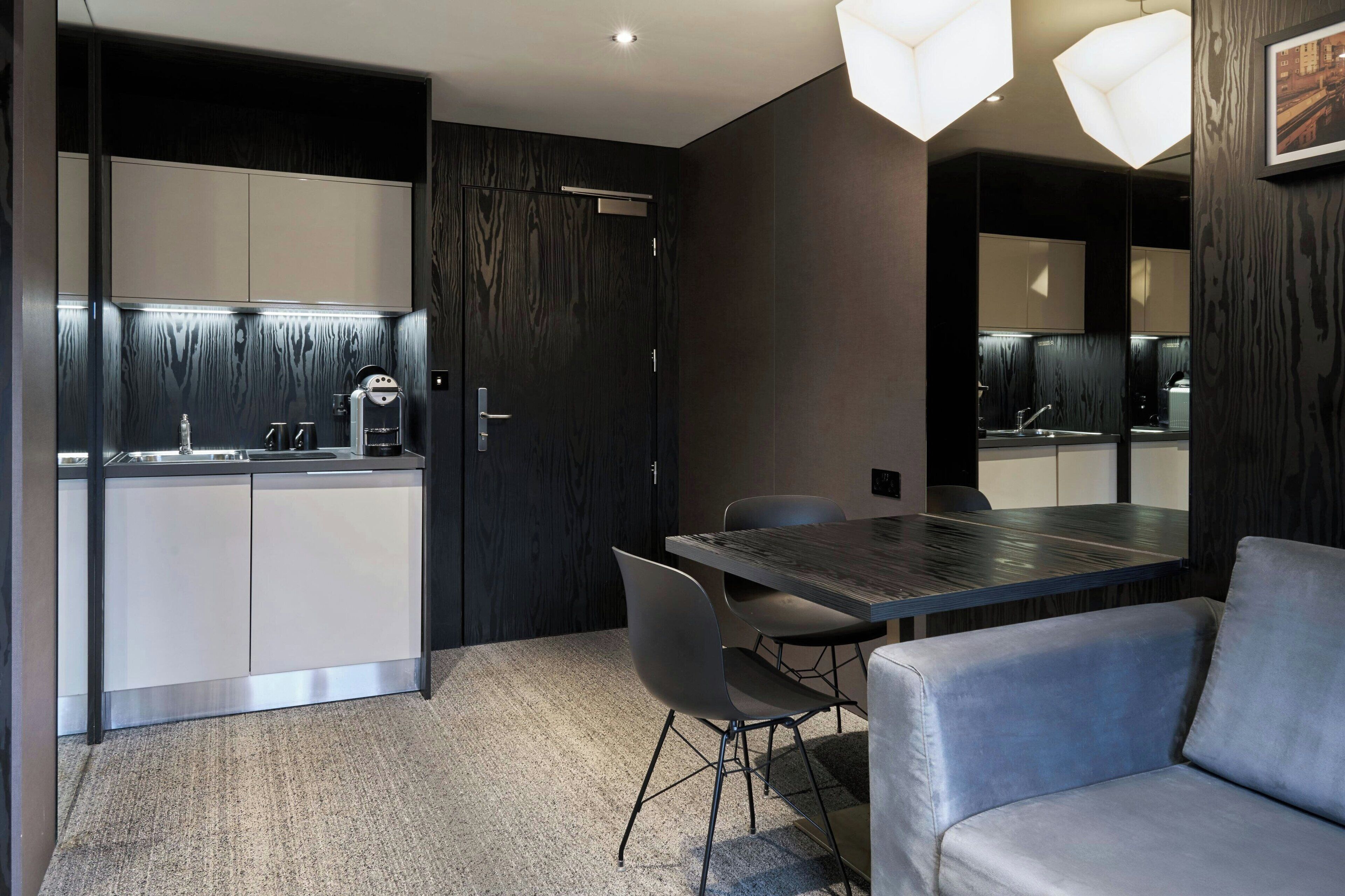 Studio, 1 Double Bed | Lounge