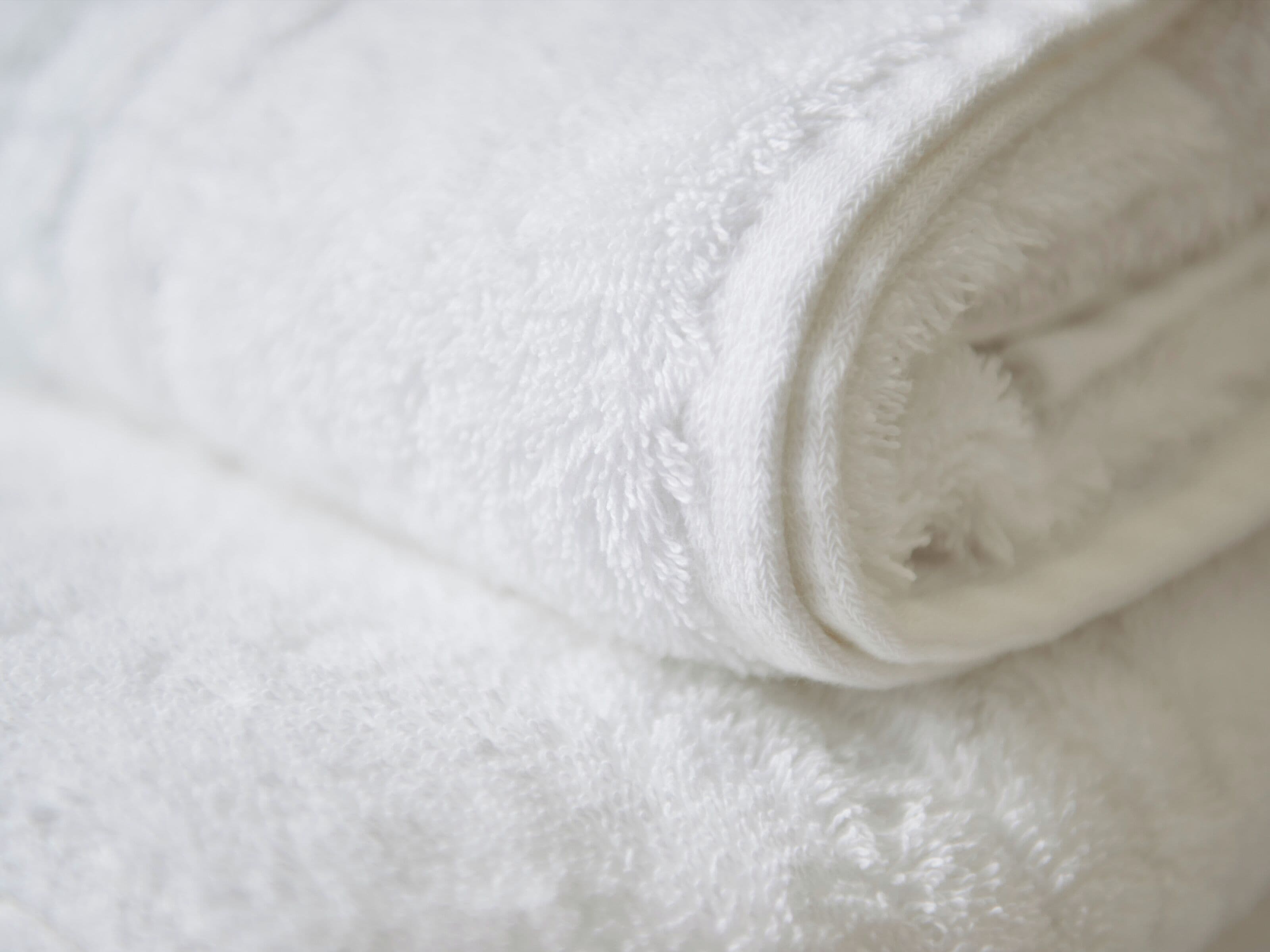 shower, rainfall showerhead, free toiletries, hair dryer