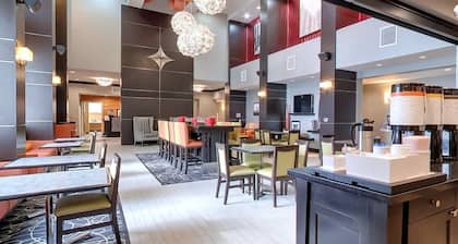 Hampton Inn & Suites Marksville