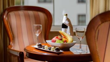 Se sirven desayunos, comidas y cenas