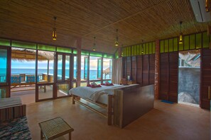 Minibar, in-room safe, desk, rollaway beds - Koh Tao Bamboo Huts (Koh Tao)