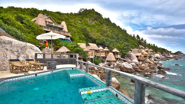 Bamboo Sunset with Private Pool | Utsikt mot strand/hav