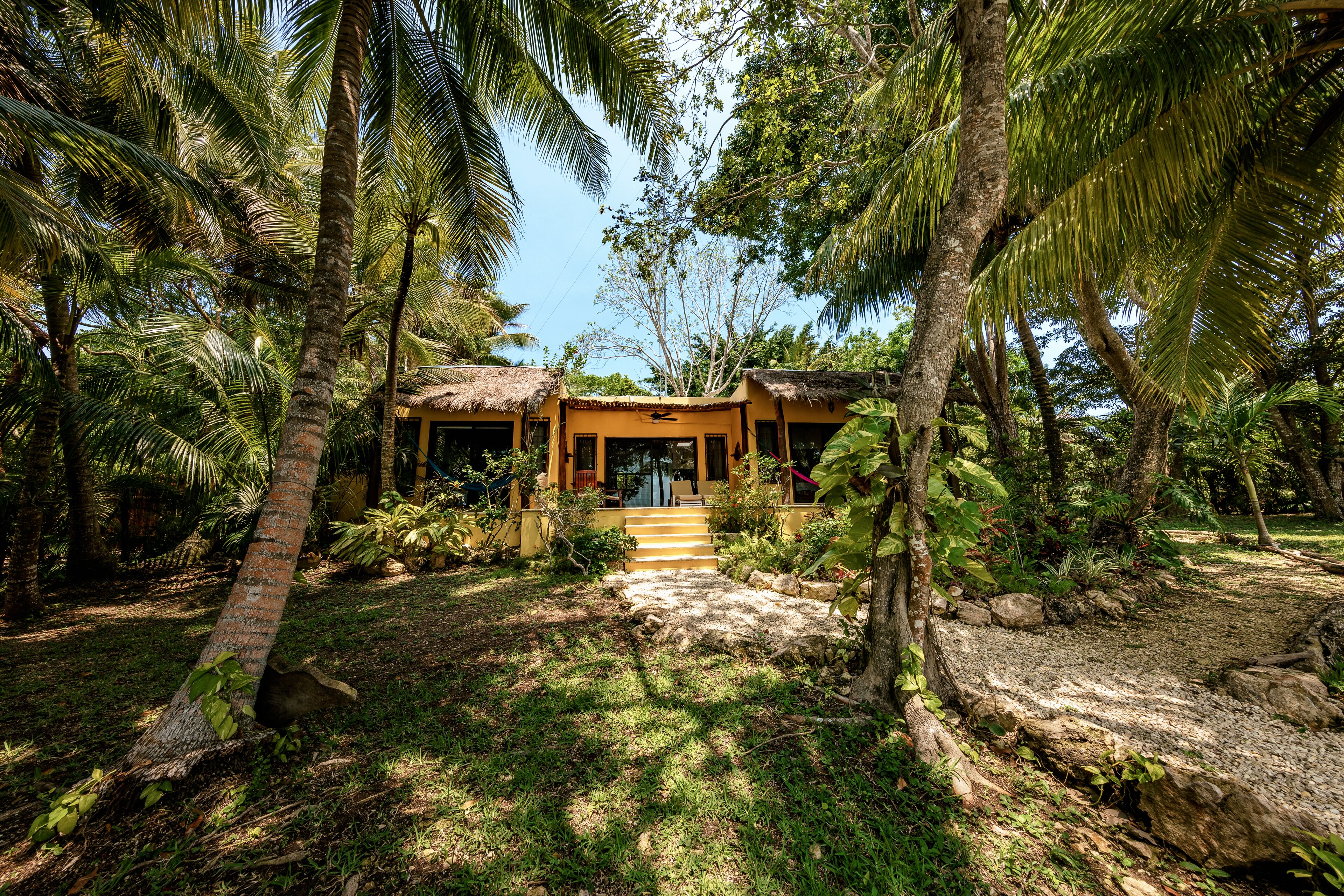 exclusive villa | terrace/patio