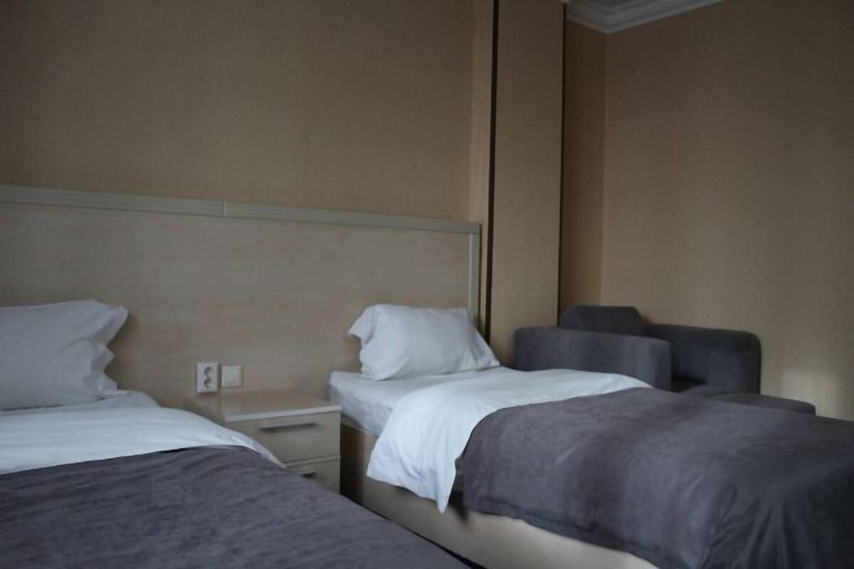 In-room safe, desk, soundproofing, bed sheets