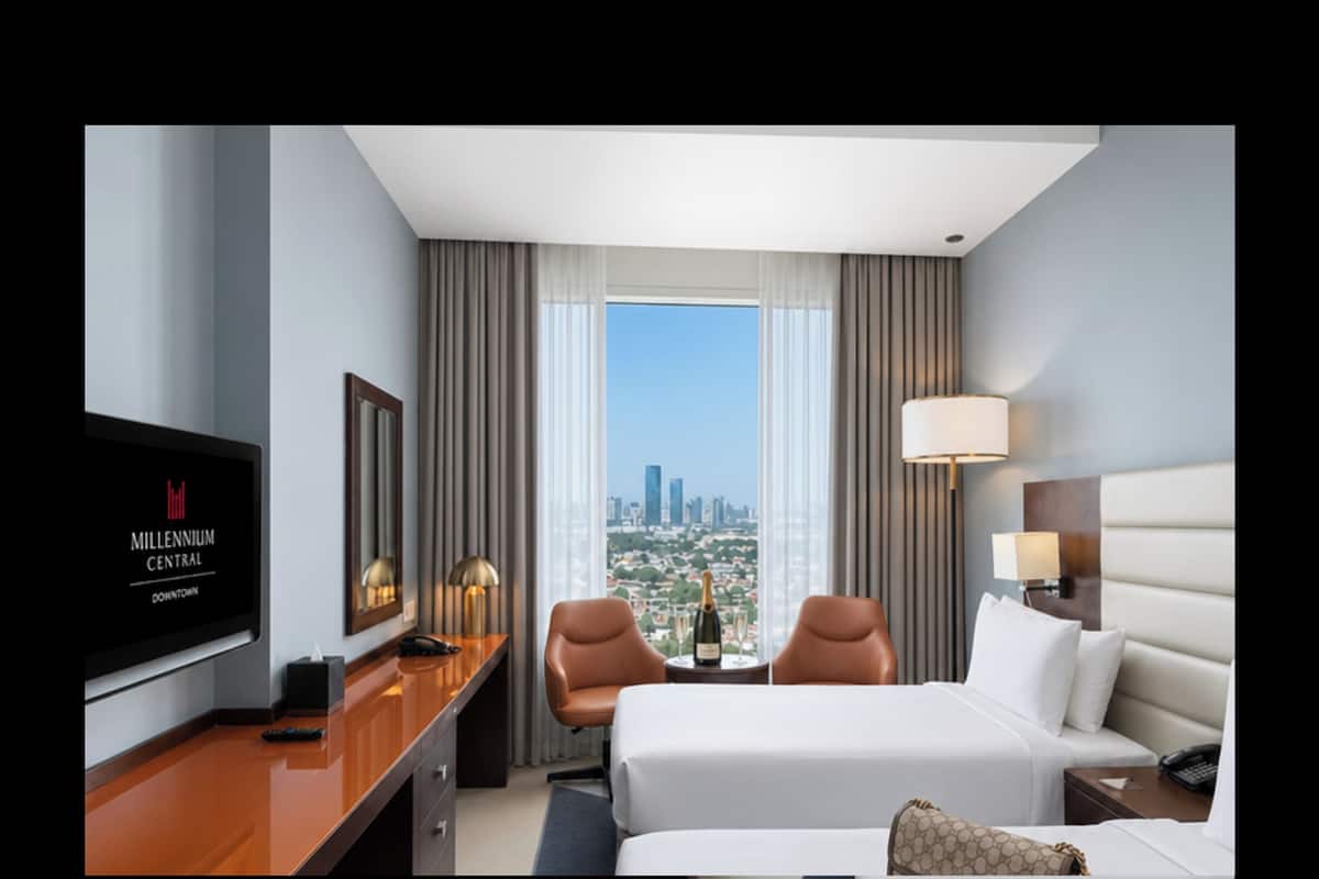 Minibar, in-room safe, desk, laptop workspace