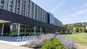 A modern building with large windows and a flat roof. - University of British Columbia - UBC Okanagan Campus (Kelowna)