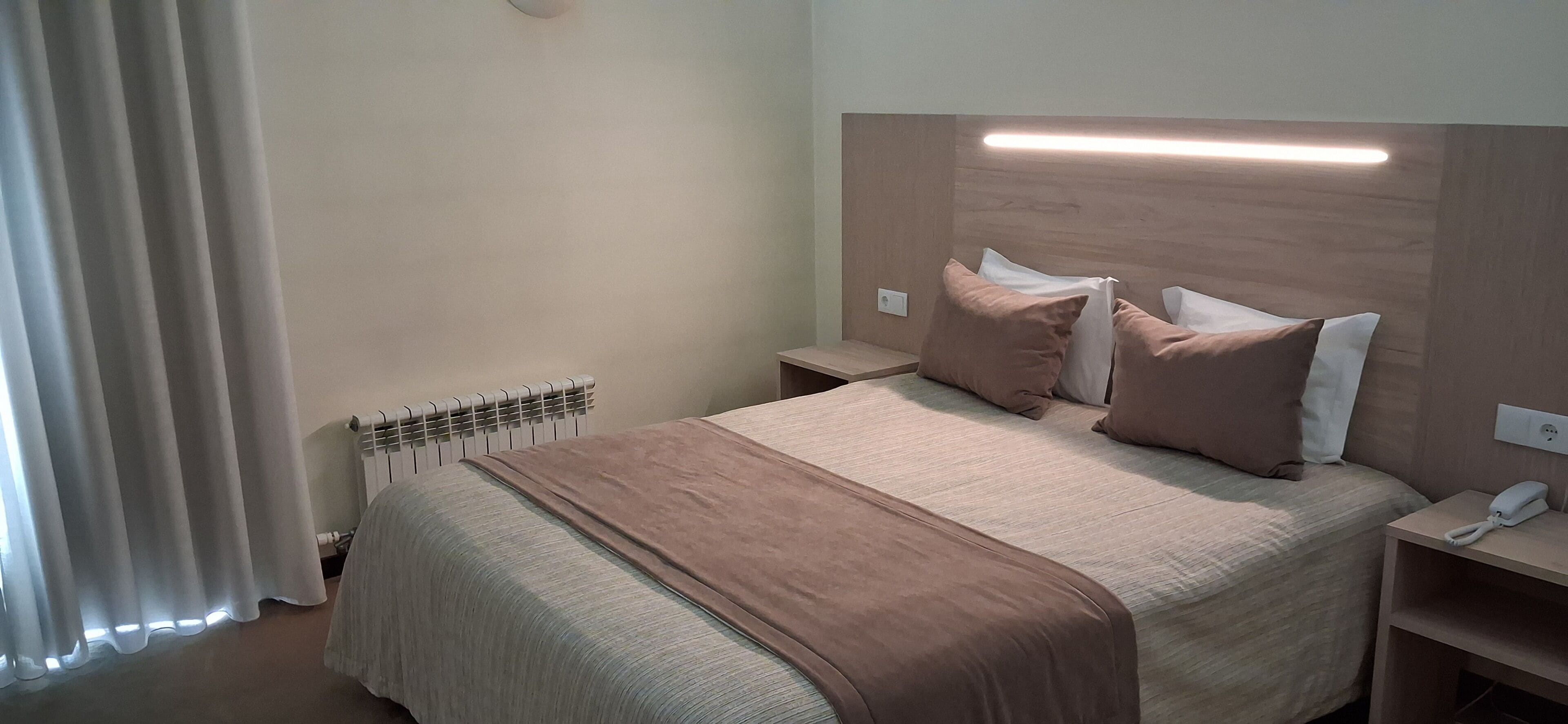 Superior Double Room, 1 Queen Bed | Minibar, desk, soundproofing, WiFi (free)