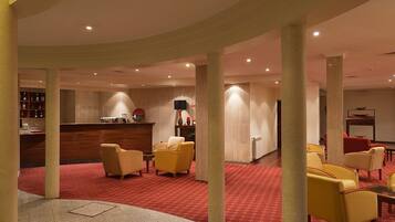 Coin salon dans le hall