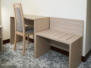 Double Room | Minibar, desk, soundproofing, free WiFi