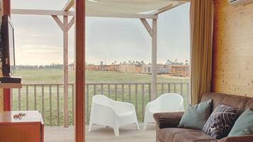 Zvilla 2 Bedrooms, Lake View | Pemandangan dari bilik