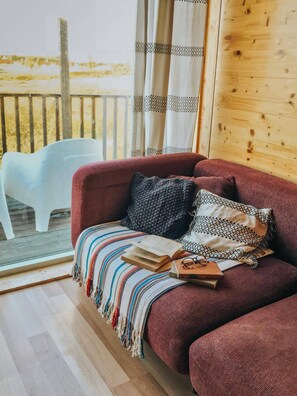 Zvilla 2 Bedrooms, Lake View | Living area - Zmar Eco Experience (Odemira)