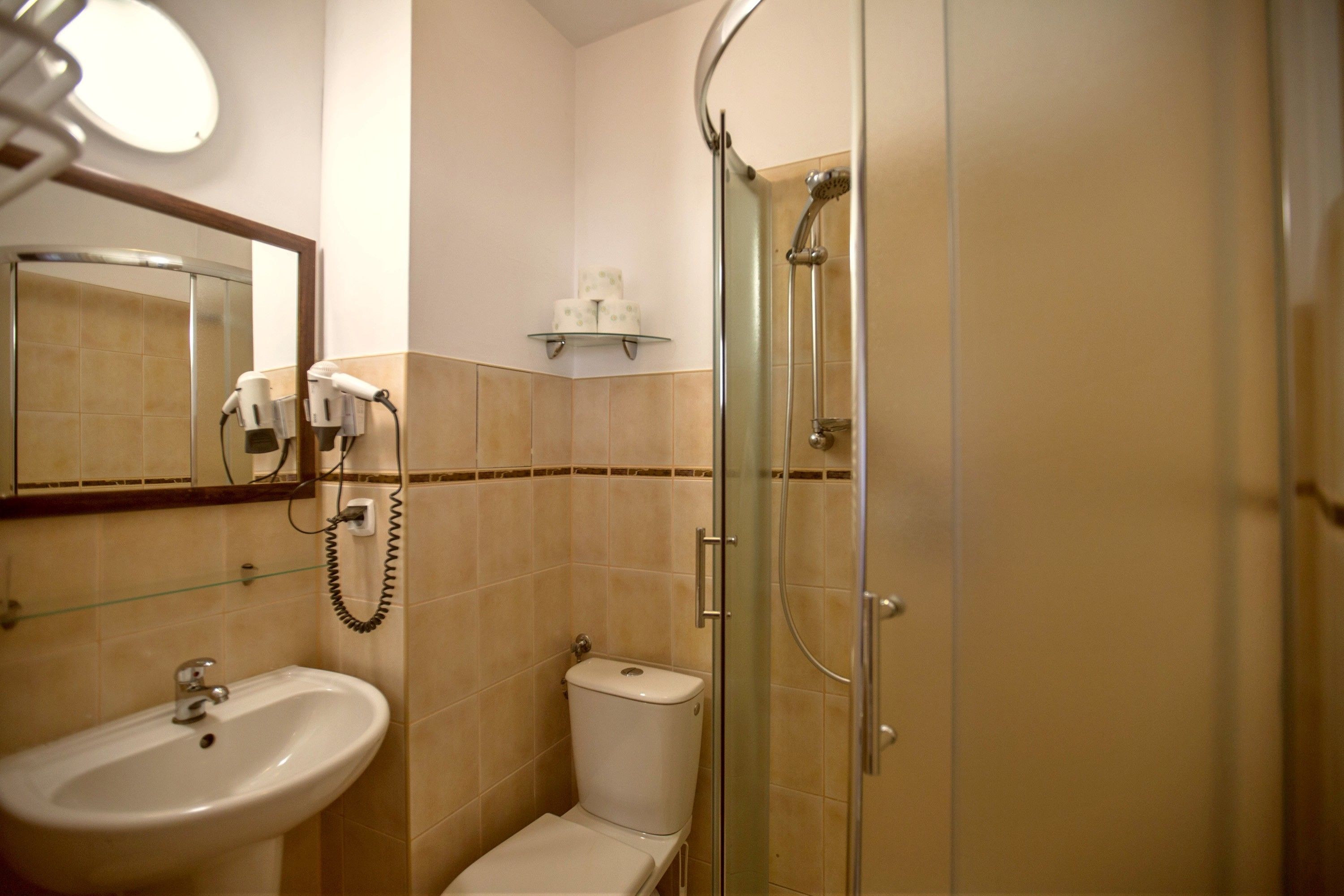 single room, private bathroom | bathroom | hair dryer, towels