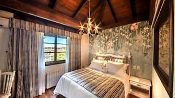 Suíte júnior (acesso somente por escadas) | 1 quarto, frigobar (abastecido com itens grátis), cofres nos quartos