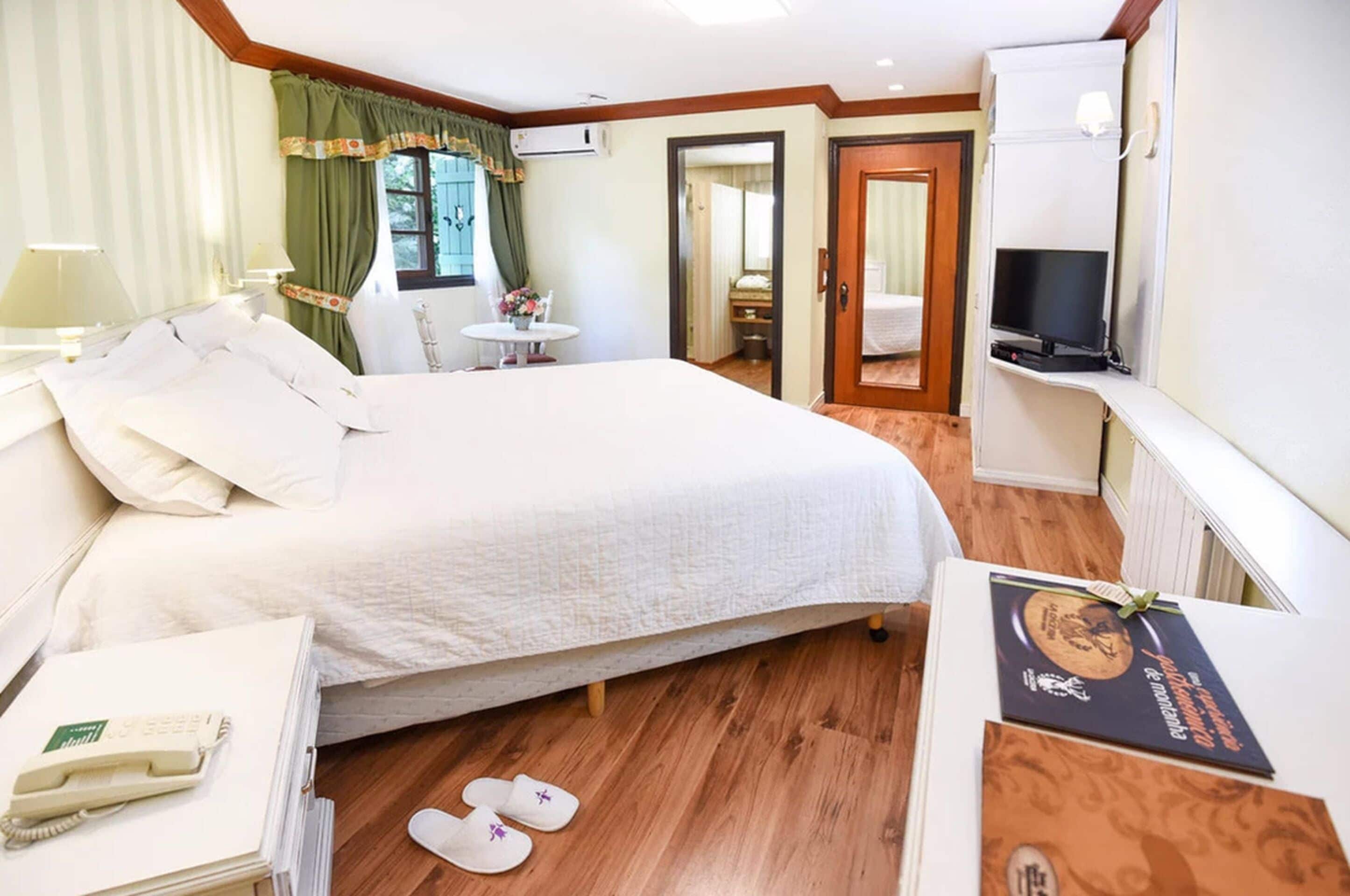 deluxe room (special) | 1 bedroom, free minibar, in-room safe, free wifi