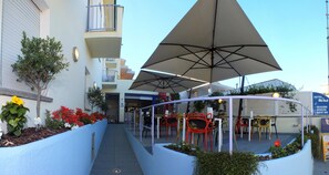 Bar (en el alojamiento)