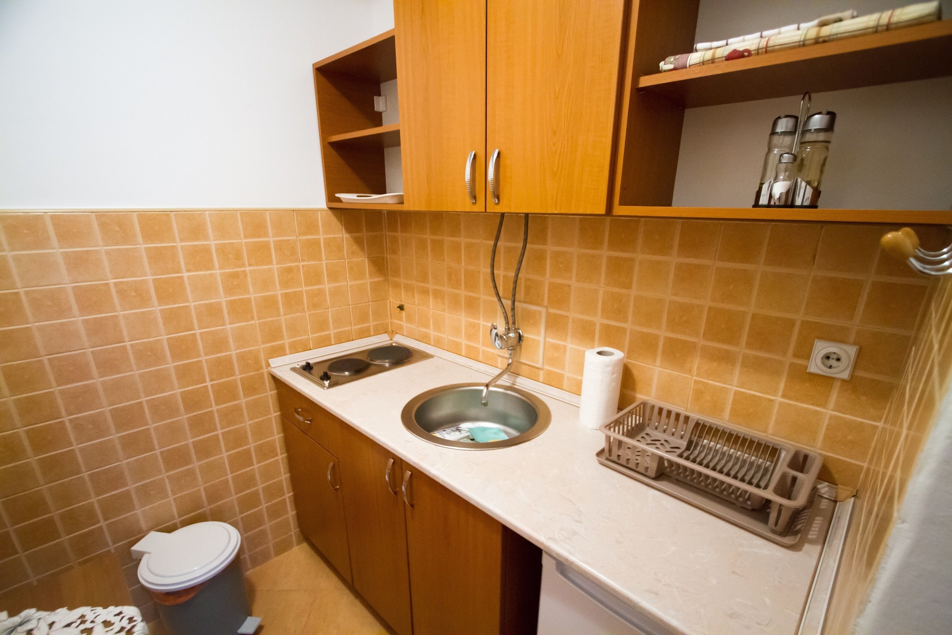 economy studio, garden view, ground floor | private kitchenette | fridge, microwave, stovetop, electric kettle