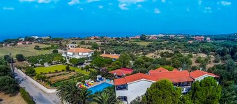 Barbara Studios & Apartments