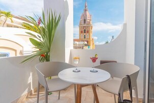 Premium Double Room, 1 King Bed | Street view