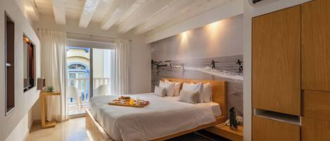 Habitación doble Premium, 1 cama King size | Ropa de cama hipoalergénica y caja de seguridad en la habitación