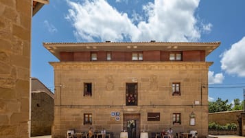 Fachada del alojamiento