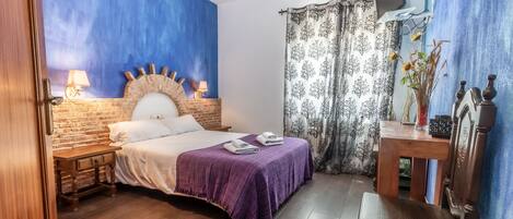 Standard Double or Twin Room | Blackout drapes, free WiFi, bed sheets