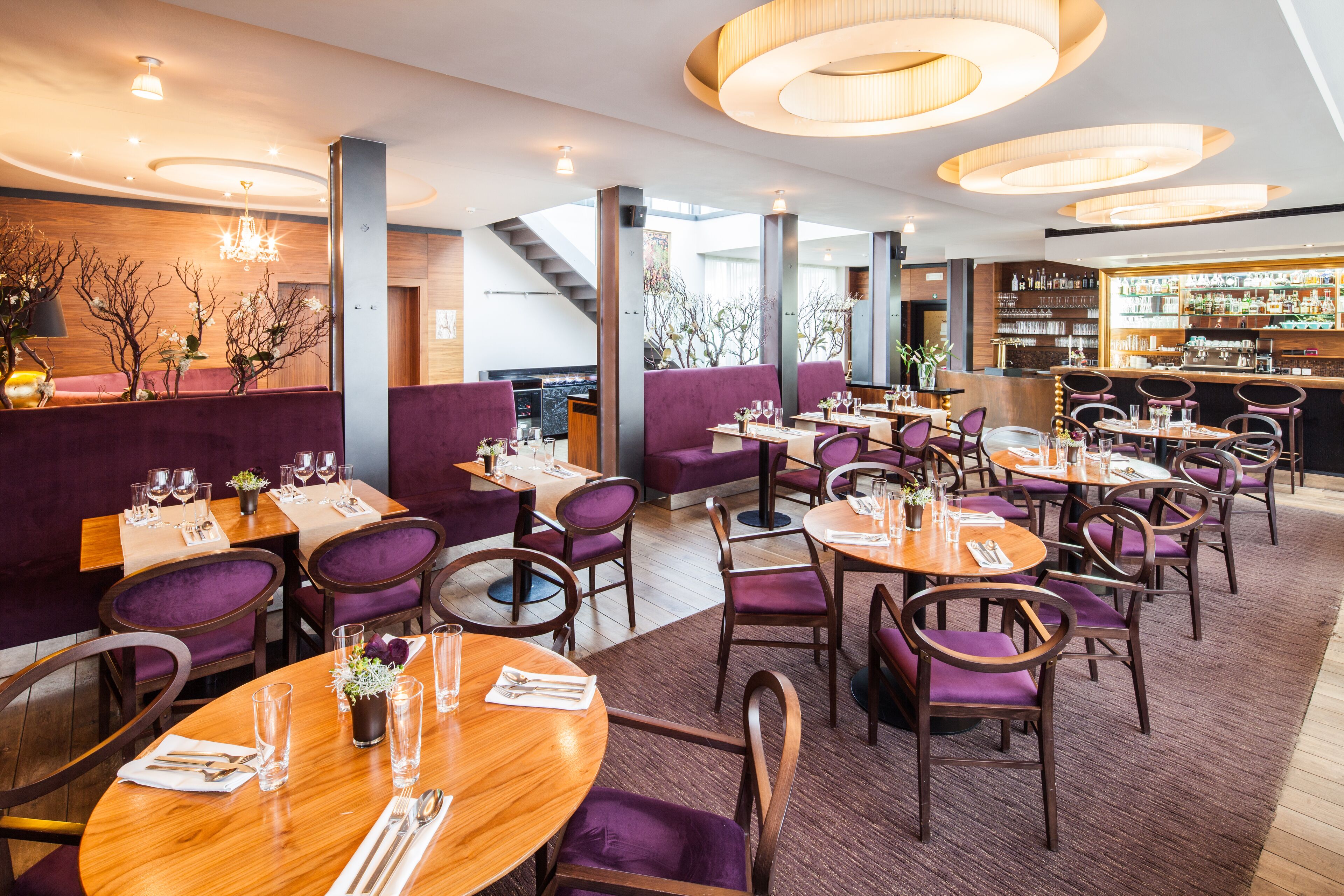 Bữa sáng buffet hàng ngày (295 CZK/mỗi người) 