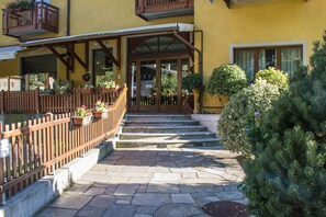Property entrance - Crabun (Pont-Saint-Martin)
