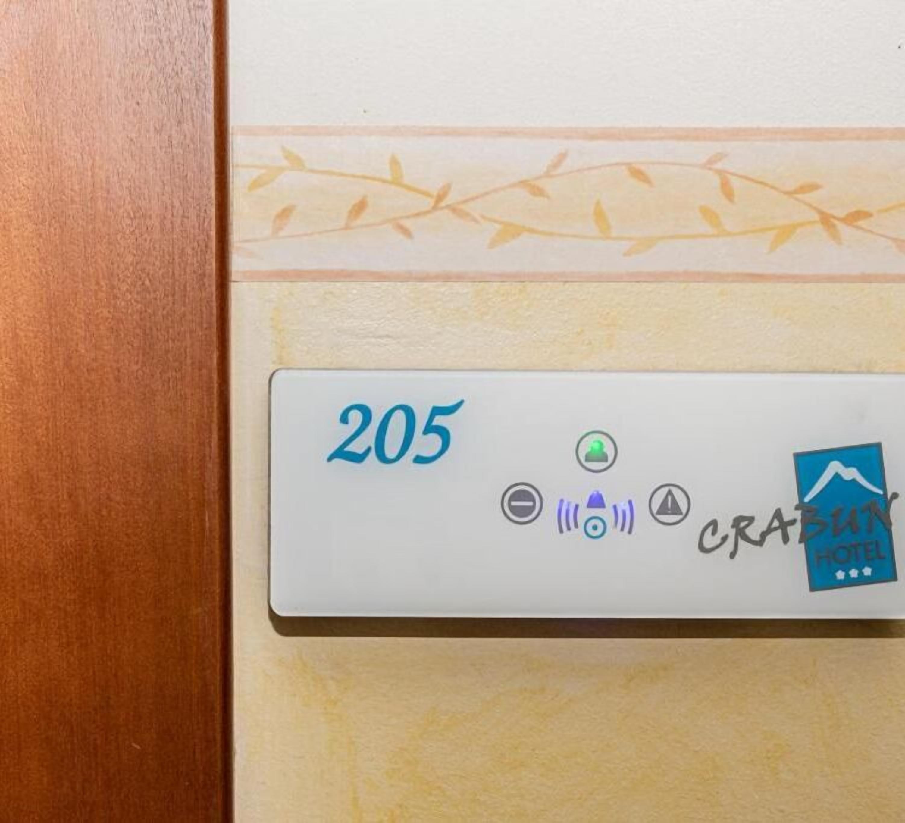 1 bedroom, egyptian cotton sheets, premium bedding, down duvets