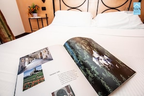 Egyptian cotton sheets, premium bedding, down comforters, pillowtop beds - Crabun (Pont-Saint-Martin)