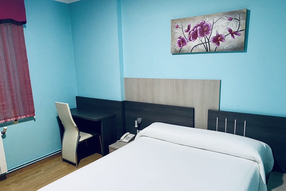 Standard Double Room, Ensuite | Balcony view