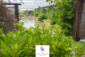 Deluxe Suite, 1 Bedroom, Hot Tub, Corner | Minibar, in-room safe, desk, blackout drapes - Hotel Spa Norat Torre do Deza (Lalin)