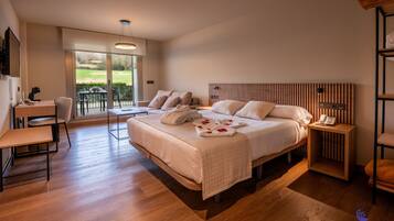 Minibar, in-room safe, desk, blackout curtains