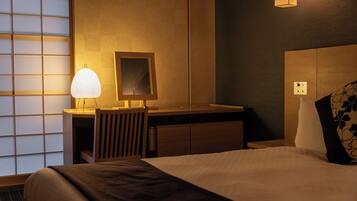 Standard Double Room, Non Smoking | Down duvets, individually furnished, soundproofing, iron/ironing board