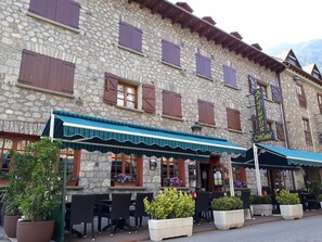 Porch - Hotel Aragüells (Benasque)