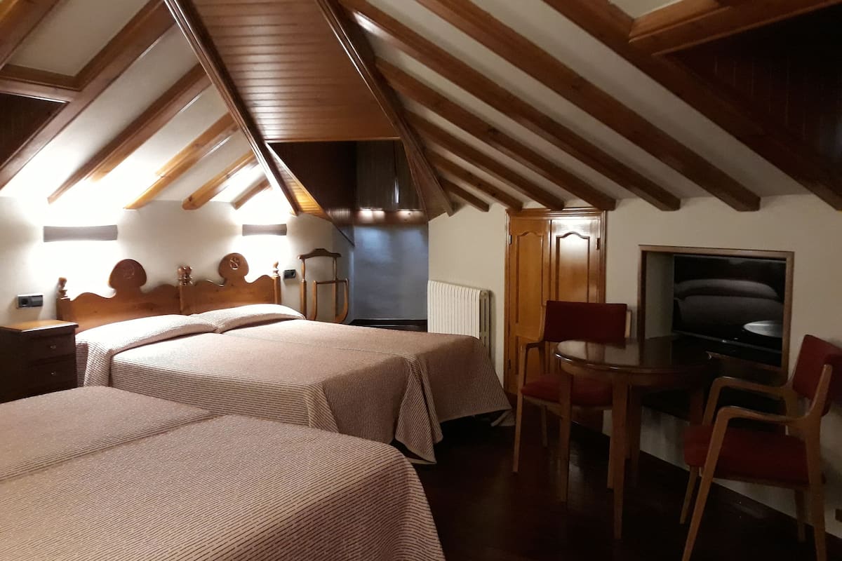 family room 4 beds attic exterior | 1 bedroom, premium bedding, desk, laptop workspace