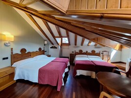 Ropa de cama de alta calidad y escritorio 