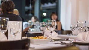 Breakfast, lunch and dinner served - Pirayu Lodge Resort (Puerto Iguazú)