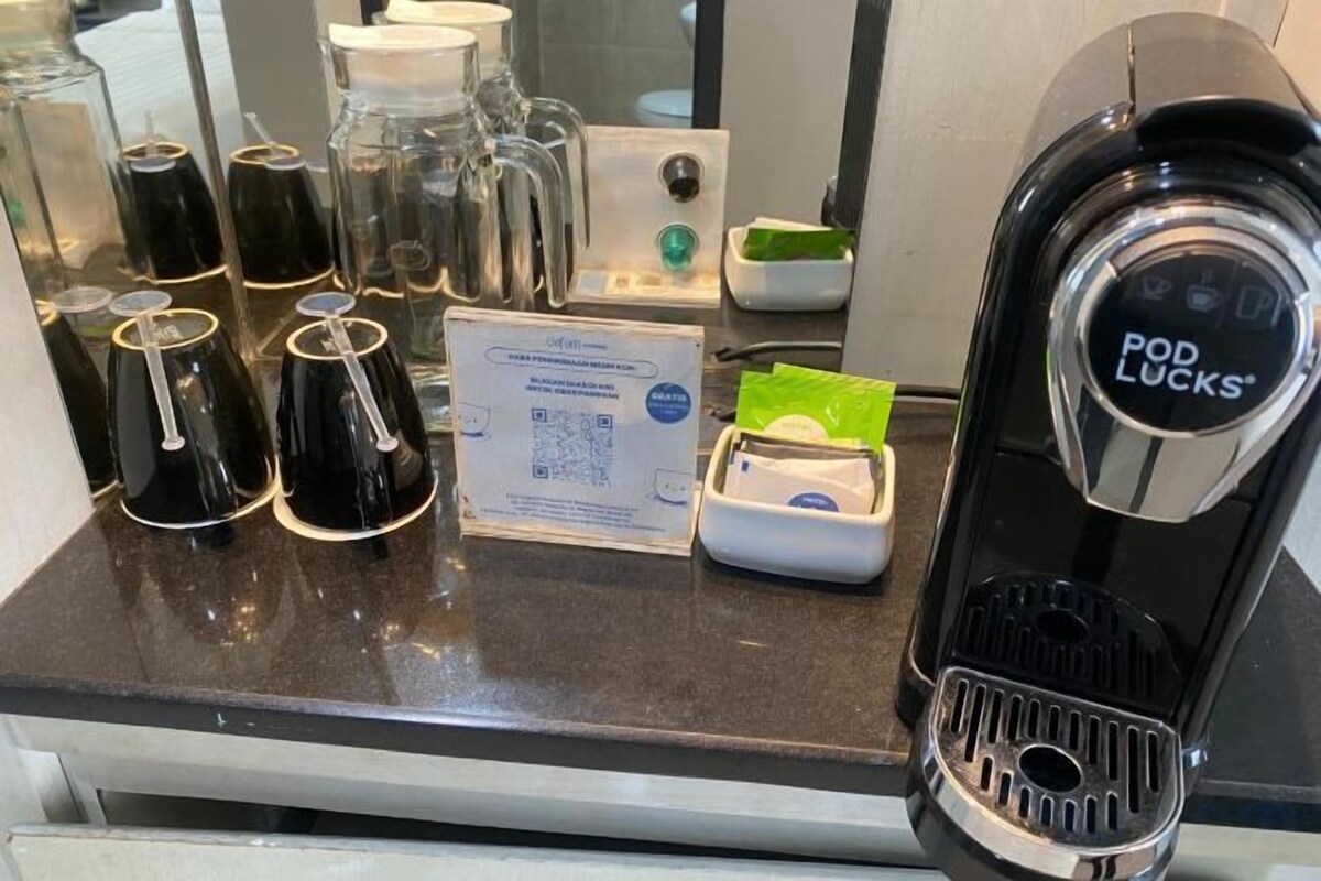 Kaffee und/oder Kaffeemaschine