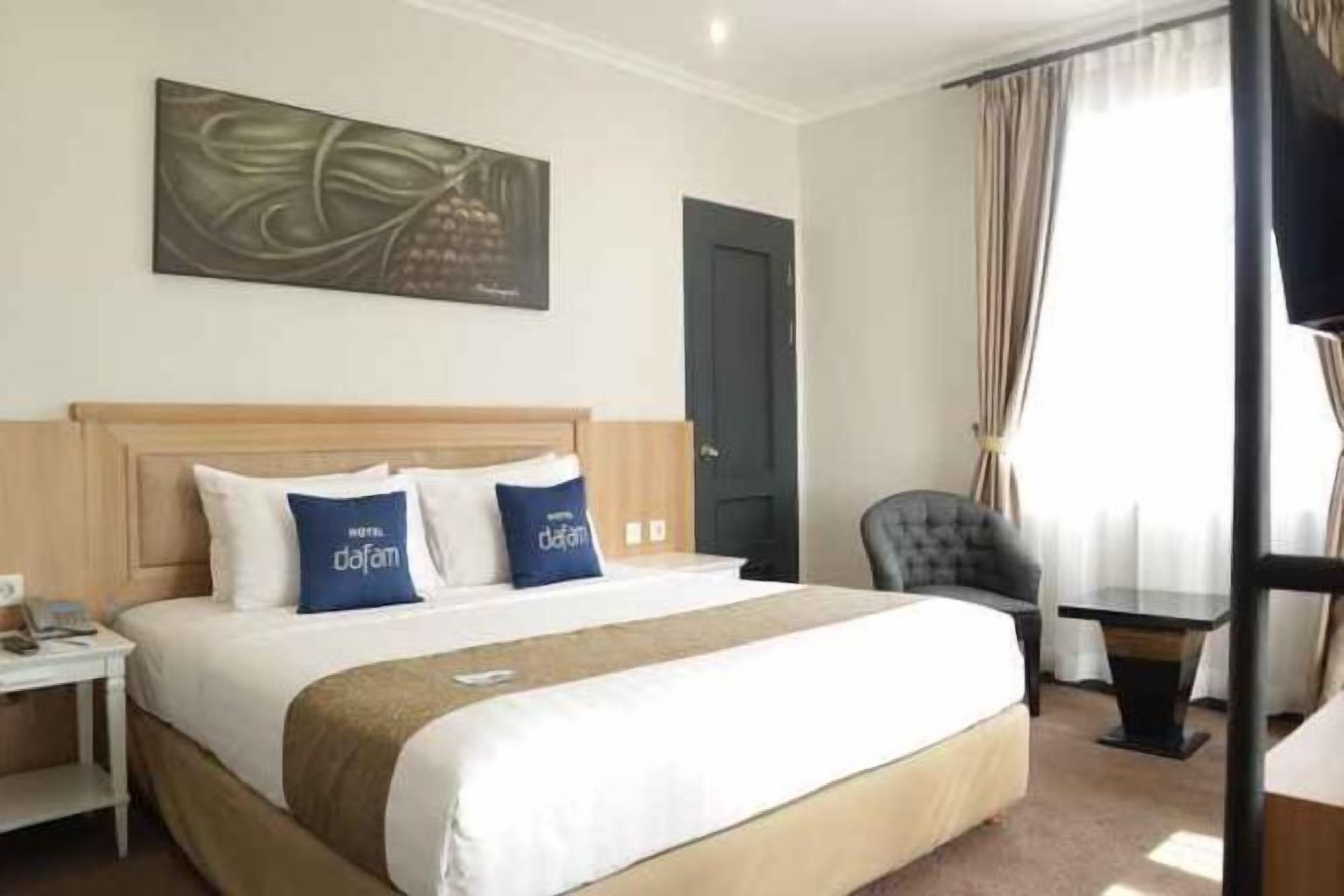 In-room safe, desk, free WiFi, bed sheets