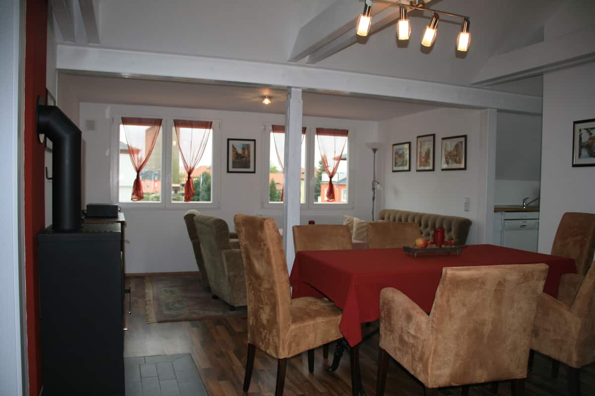 Standaard appartement, 2 slaapkamers | Dineren in de kamer