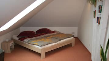 Apartamento estándar, 2 habitaciones | Decoración individual, mobiliario individual, cortinas opacas